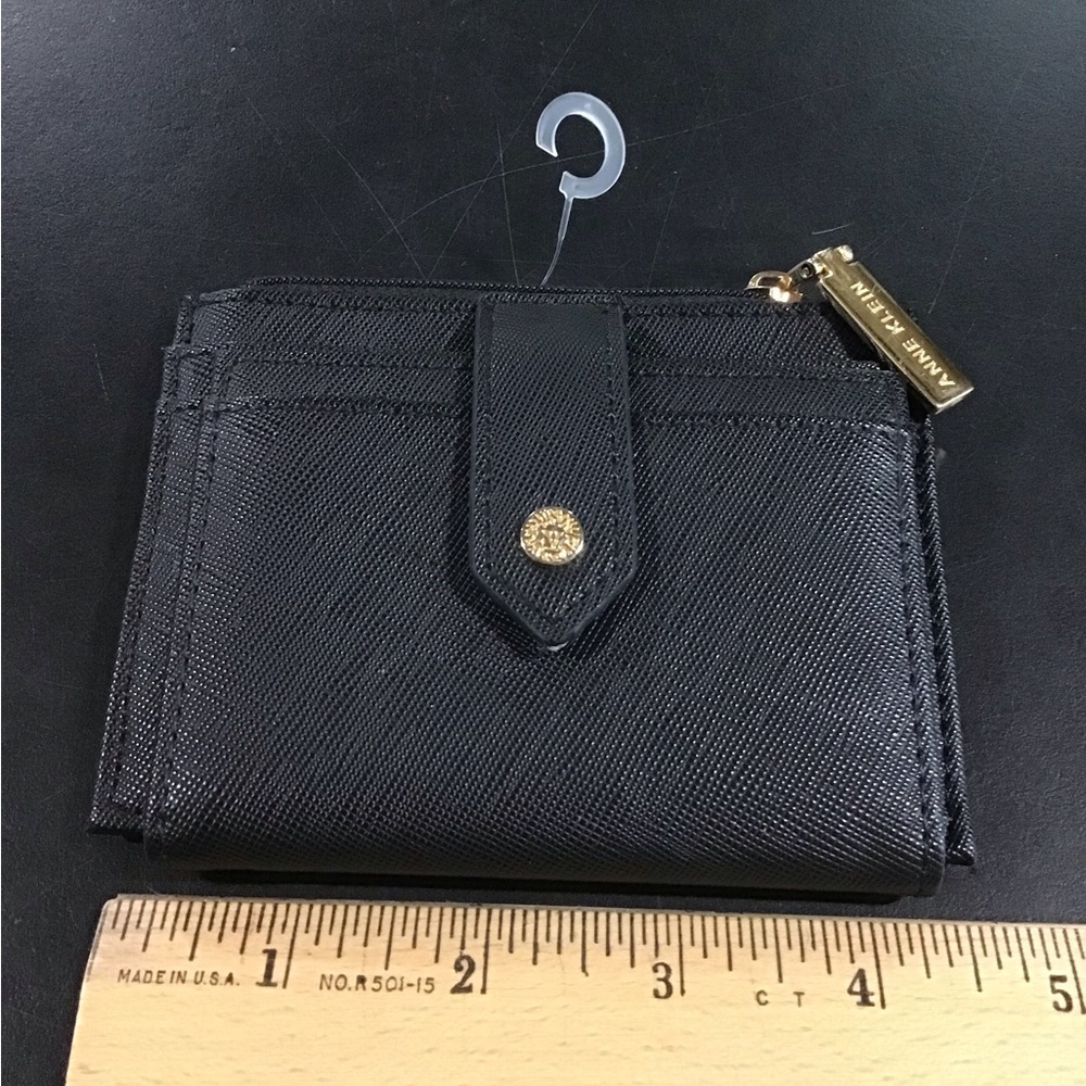 ANNE KLEIN NWOT BLACK SMALL WALLET CARD CASE